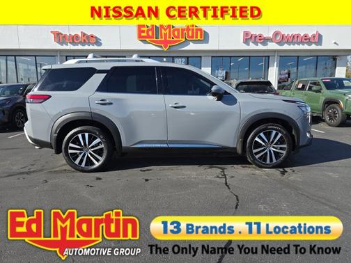 2025 Nissan Pathfinder Platinum