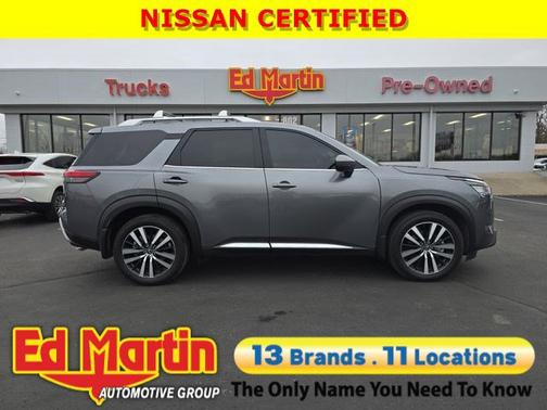 2025 Nissan Pathfinder Platinum