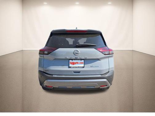 Boulder Gray Pearl 2023 Nissan Rogue SL
