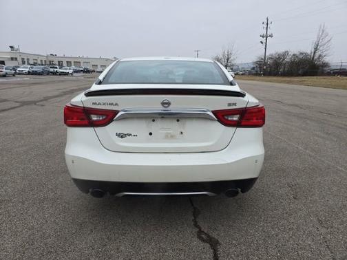 2017 Nissan Maxima SR