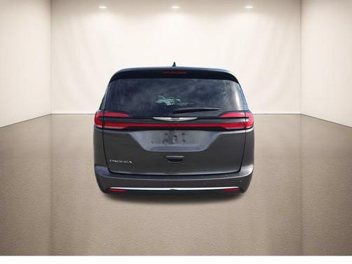 Granite Crystal Metallic Clearcoat 2023 Chrysler Pacifica Touring L