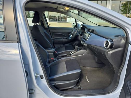 2024 Nissan Versa SV