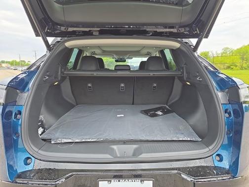 Aurora Blue Pearl Metallic/Super Black 2026 Nissan Murano Platinum