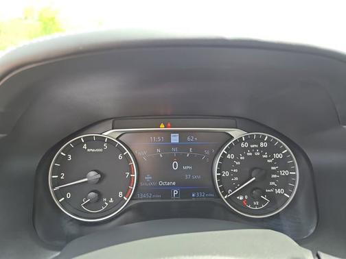 Gun Metallic 2023 Nissan Altima 2.5 SL