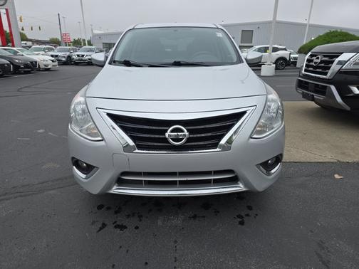 2017 Nissan Versa SV
