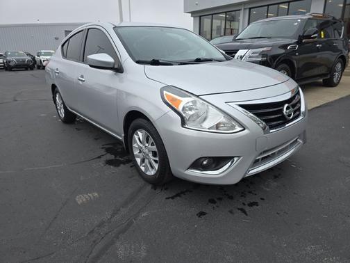2017 Nissan Versa SV