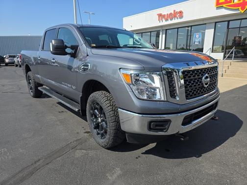 2018 Nissan Titan XD SV