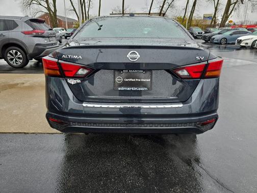 2022 Nissan Altima 2.5 SV
