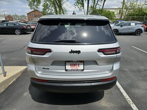 2023 Jeep Grand Cherokee L Altitude