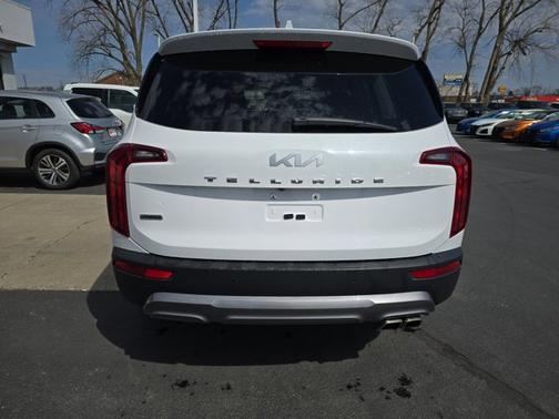 2022 Kia Telluride S