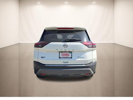 Pearl White Tricoat 2023 Nissan Rogue SV