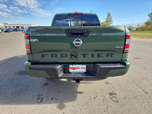 2026 Nissan Frontier SV