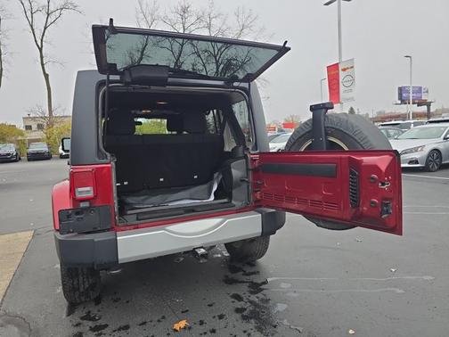 2012 Jeep Wrangler Unlimited Sahara