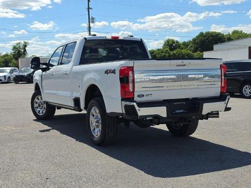 STAR WHITE 2026 Ford F-250 KING RANCH