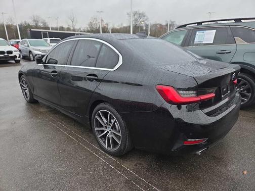 2020 BMW 330 i