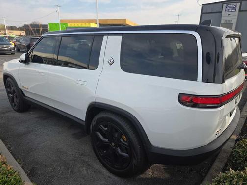 2024 Rivian R1S Launch Edition Quad Motor Large Pack