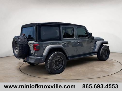 Sting Gray Clearcoat 2018 Jeep Wrangler Unlimited Sahara