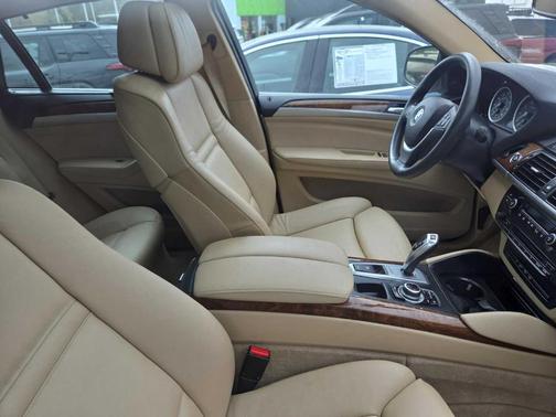 Gold 2014 BMW X6 xDrive50i