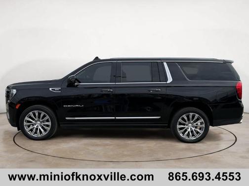 Onyx Black 2022 GMC Yukon XL Denali