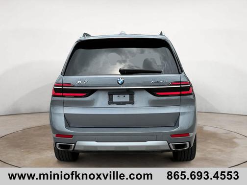 Gray Metallic 2023 BMW X7 xDrive40i