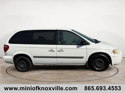 2006 Chrysler Town & Country Base