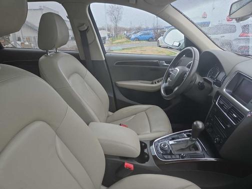 2012 Audi Q5 2.0T Premium Plus