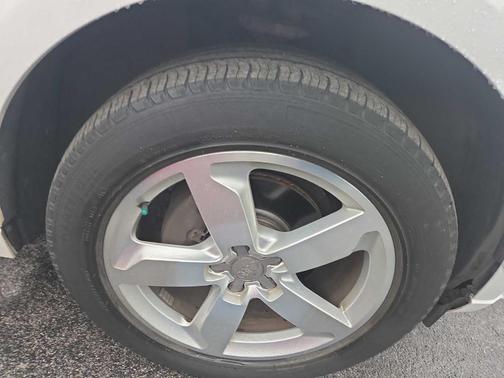 2012 Audi Q5 2.0T Premium Plus