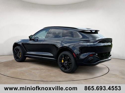 2021 Aston Martin DBX Base