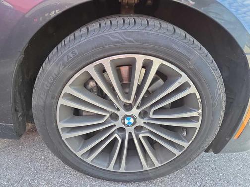 2019 BMW 530 i xDrive