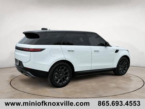 Fuji White 2024 Land Rover Range Rover Sport SE