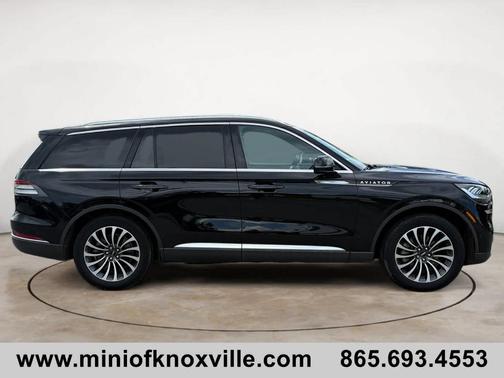 Infinite Black Metallic 2023 Lincoln Aviator Reserve AWD