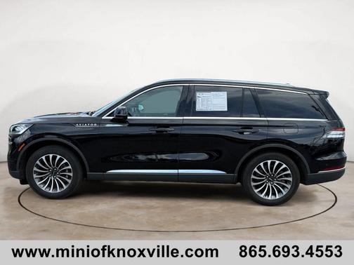 Infinite Black Metallic 2023 Lincoln Aviator Reserve AWD
