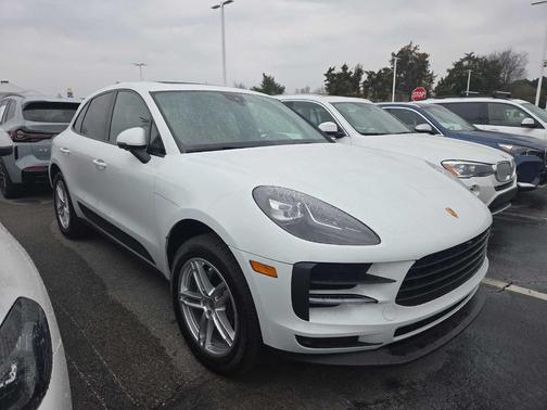 2021 Porsche Macan Base