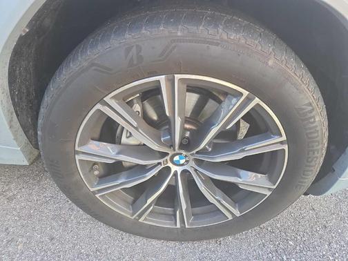 2024 BMW X6 xDrive40i