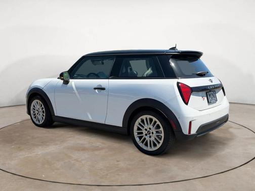 White Metallic 2026 MINI Hardtop S