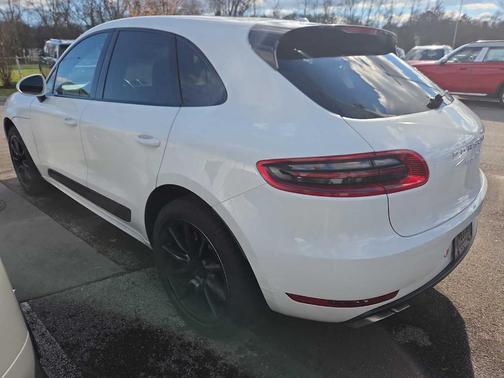 2015 Porsche Macan Turbo