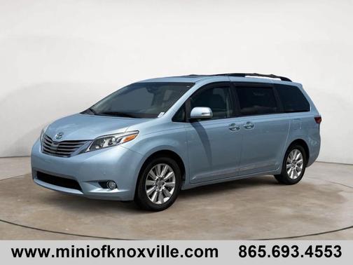 2017 Toyota Sienna XLE