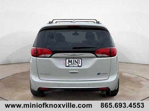 2020 Chrysler Pacifica Hybrid Touring L