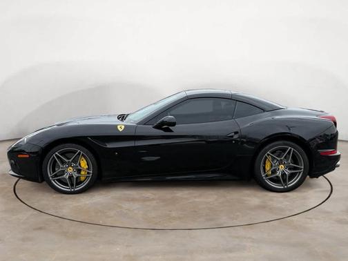 2016 Ferrari California T