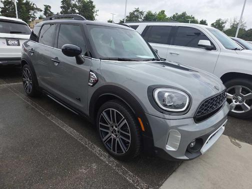 Moonwalk Gray Metallic 2023 MINI Countryman Cooper S