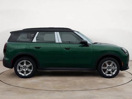 British Racing Green IV Metallic 2026 MINI Countryman S