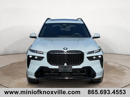 Gray Metallic 2026 BMW X7 xDrive40i
