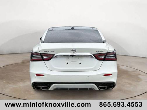 White 2023 Nissan Maxima Platinum
