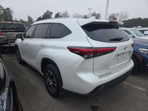 2023 Toyota Highlander XSE