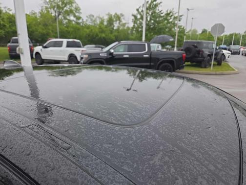 Black Sapphire Metallic 2021 BMW 540 i
