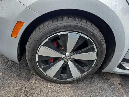 2013 Volkswagen Beetle 2.0T