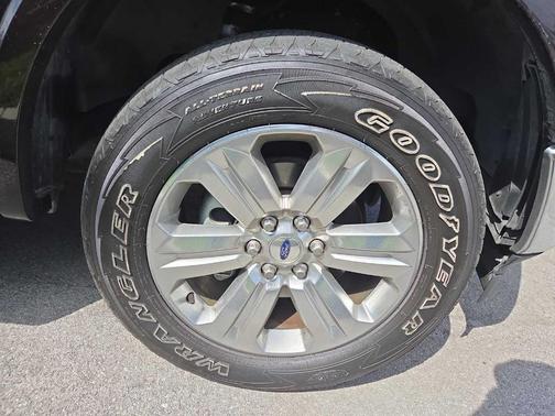 Magma Red Metallic 2018 Ford F-150 Lariat