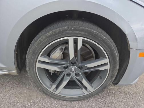 Florett Silver Metallic 2018 Audi A4 2.0T Premium Plus