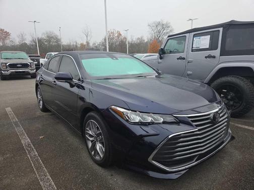 2022 Toyota Avalon XLE