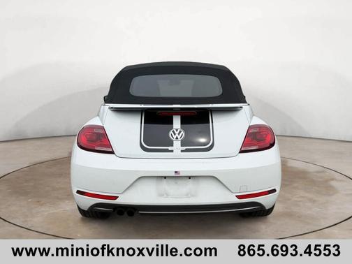 Pure White w/ Black Top 2019 Volkswagen Beetle 2.0T S